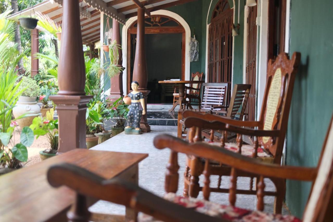 One More Night Hostel Sigiriya Luaran gambar